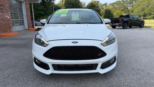 Oxford White 2016 Ford Focus ST