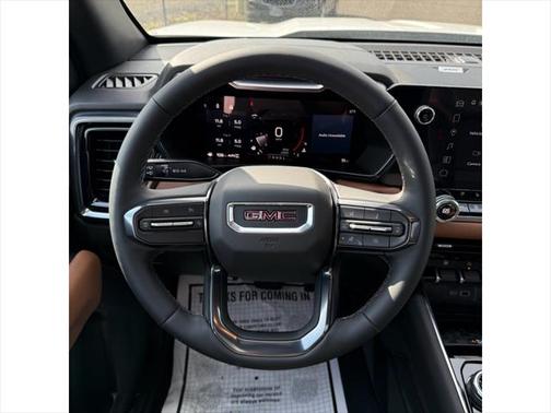 2025 GMC Canyon Base
