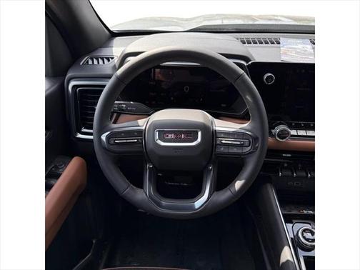 2025 GMC Canyon Base