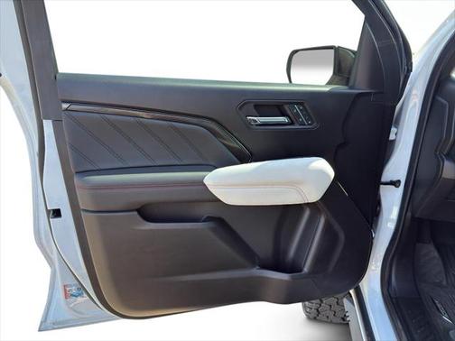 2023 GMC Canyon AT4X
