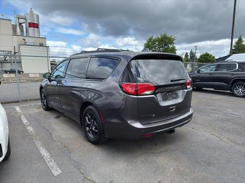 2019 Chrysler Pacifica Touring-L Plus