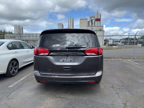 2019 Chrysler Pacifica Touring-L Plus