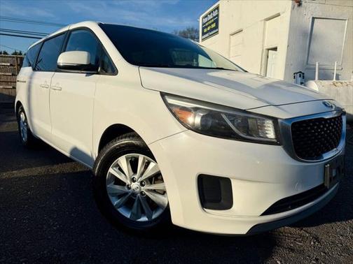 2016 Kia Sedona LX