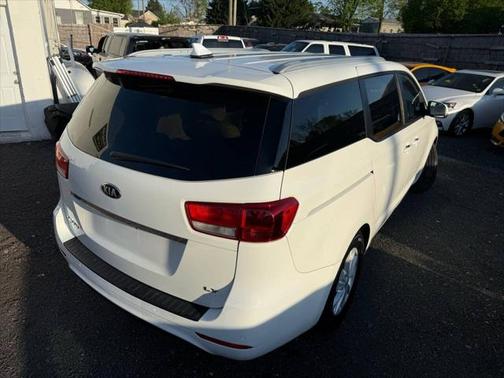 2016 Kia Sedona LX