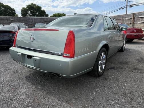 2006 Cadillac DTS Luxury