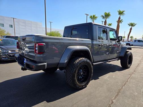 2021 Jeep Gladiator Willys 4x4