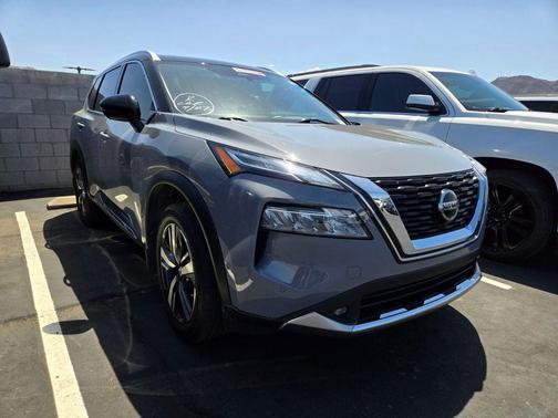 Boulder Gray Pearl/Super Black 2021 Nissan Rogue Platinum