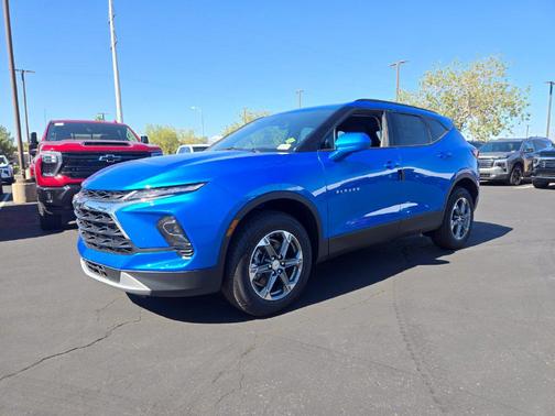 Riptide Blue Metallic 2026 Chevrolet Blazer 2LT