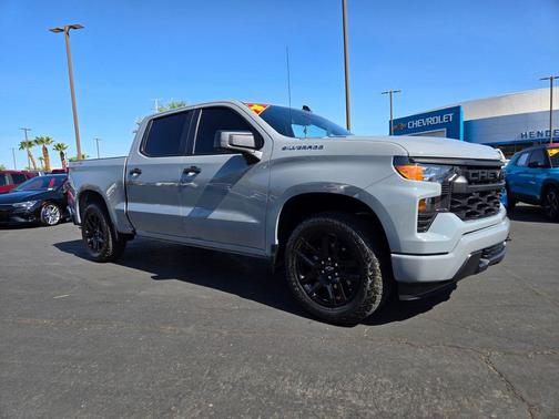 2025 Chevrolet Silverado 1500 Custom