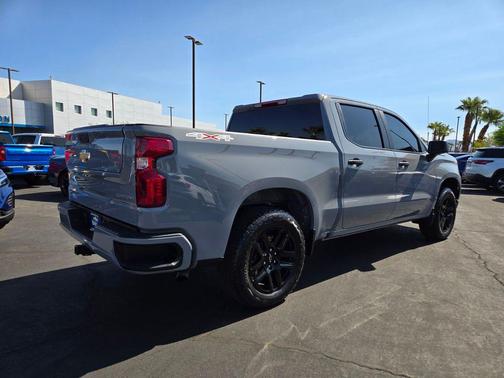 2025 Chevrolet Silverado 1500 Custom