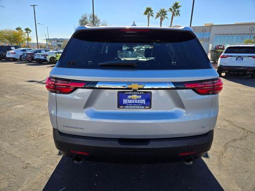 2022 Chevrolet Traverse LT Leather