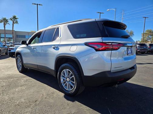 2022 Chevrolet Traverse LT Leather