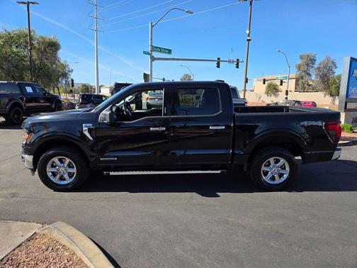 Agate Black Metallic 2024 Ford F-150 XLT