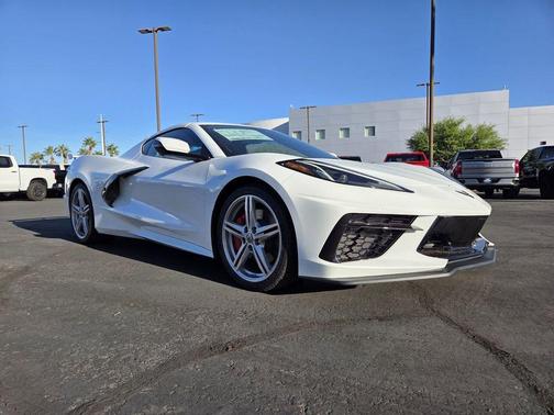 2026 Chevrolet Corvette Stingray w/1LT