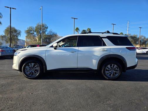 2022 Nissan Pathfinder SV 4WD