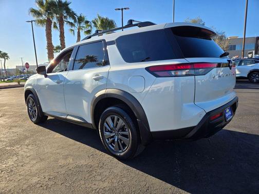 2022 Nissan Pathfinder SV 4WD