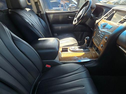 2014 INFINITI QX80 Base
