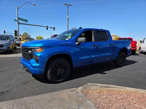 2025 Chevrolet Silverado 1500 Custom