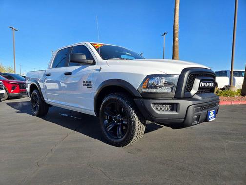 2024 RAM 1500 Classic Warlock Crew Cab 4x2 5'7' Box