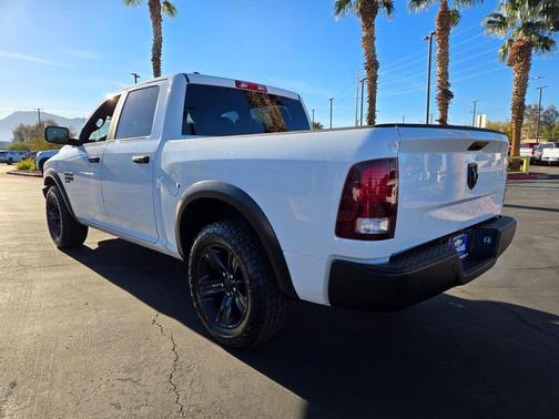 2024 RAM 1500 Classic Warlock Crew Cab 4x2 5'7' Box