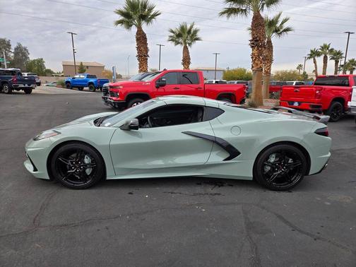 2024 Chevrolet Corvette Stingray w/2LT