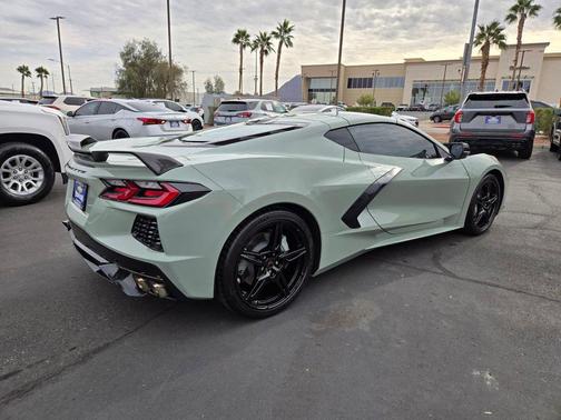 2024 Chevrolet Corvette Stingray w/2LT