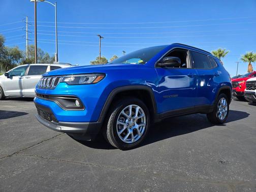 2024 Jeep Compass Latitude Lux