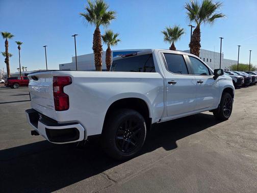 2025 Chevrolet Silverado 1500 Custom