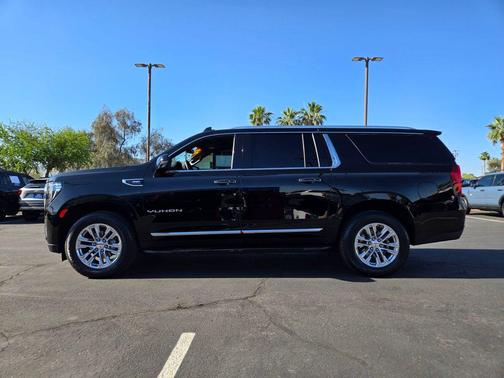 Onyx Black 2023 GMC Yukon XL SLT