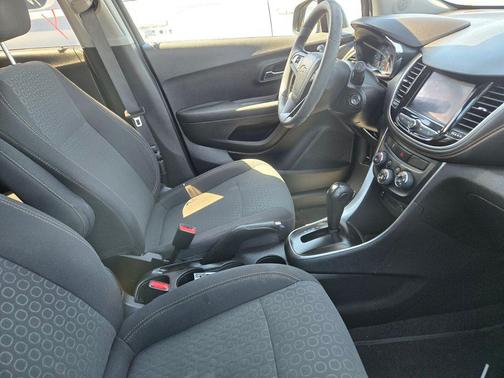 Nightfall Gray Metallic 2020 Chevrolet Trax LS