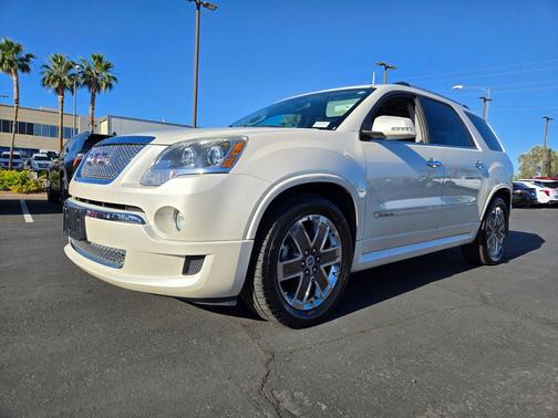 White Diamond Tricoat 2012 GMC Acadia Denali