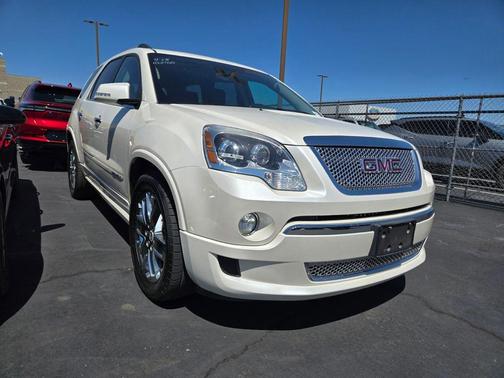 White Diamond Tricoat 2012 GMC Acadia Denali