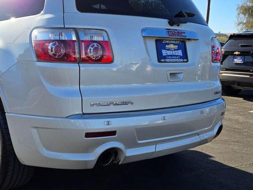 White Diamond Tricoat 2012 GMC Acadia Denali
