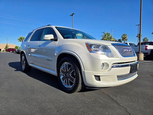 White Diamond Tricoat 2012 GMC Acadia Denali