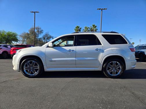 White Diamond Tricoat 2012 GMC Acadia Denali