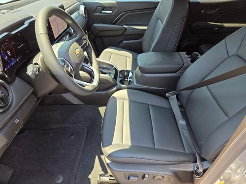 2025 Chevrolet Colorado WT