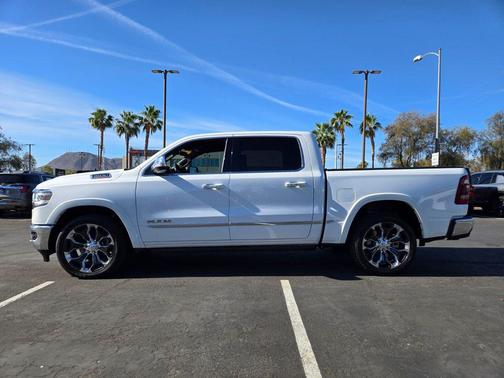 Bright White Clearcoat 2021 RAM 1500 Limited