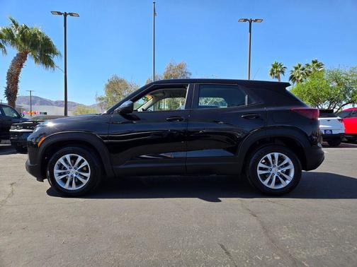 Mosaic Black Metallic 2021 Chevrolet Trailblazer LS