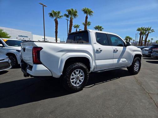 2024 Toyota Tacoma SR5