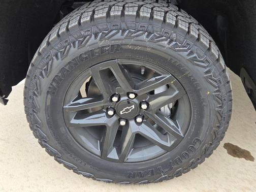 2026 Chevrolet Silverado 1500 Custom Trail Boss