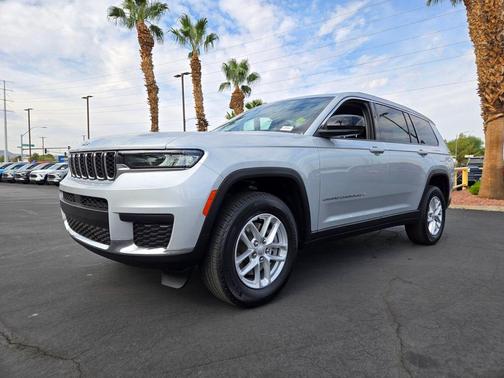 2023 Jeep Grand Cherokee L Laredo