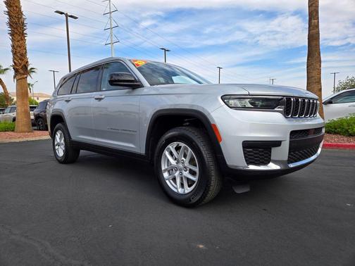 2023 Jeep Grand Cherokee L Laredo