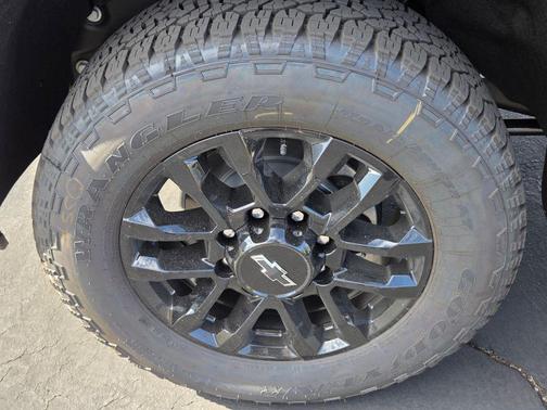 2025 Chevrolet Silverado 2500 Custom