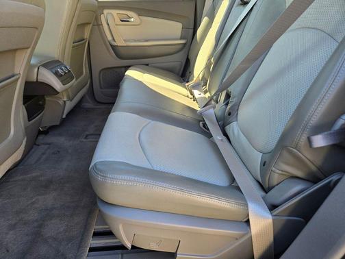 2011 Chevrolet Traverse LT