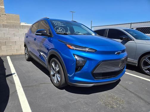 Bright Blue Metallic 2023 Chevrolet Bolt EUV FWD LT