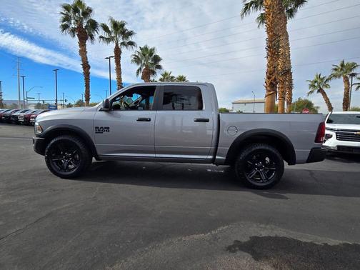 2024 RAM 1500 Classic Warlock Crew Cab 4x2 5'7' Box