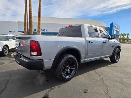 2024 RAM 1500 Classic Warlock Crew Cab 4x2 5'7' Box