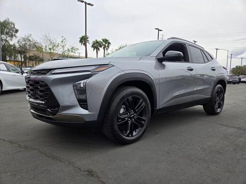 Sterling Gray Metallic 2025 Chevrolet Trax FWD ACTIV