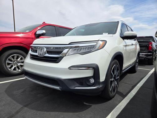 White Diamond Pearl 2019 Honda Pilot Elite