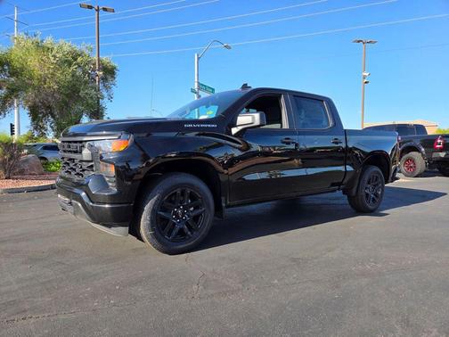 2025 Chevrolet Silverado 1500 Custom